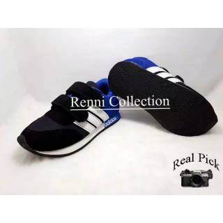 Sepatu sneakers adidas  warna  biru  Shopee Indonesia