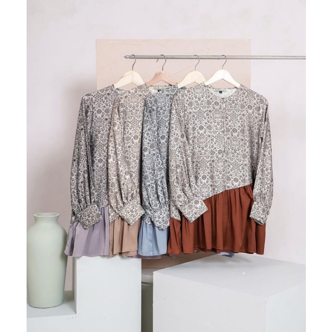 Rhea Shirt HL by Heaven Lights