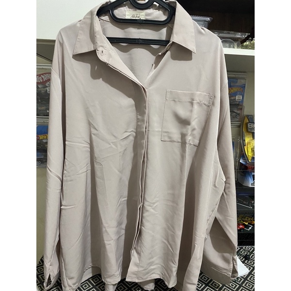 Kemeja Oversize Krem Brand Lokal