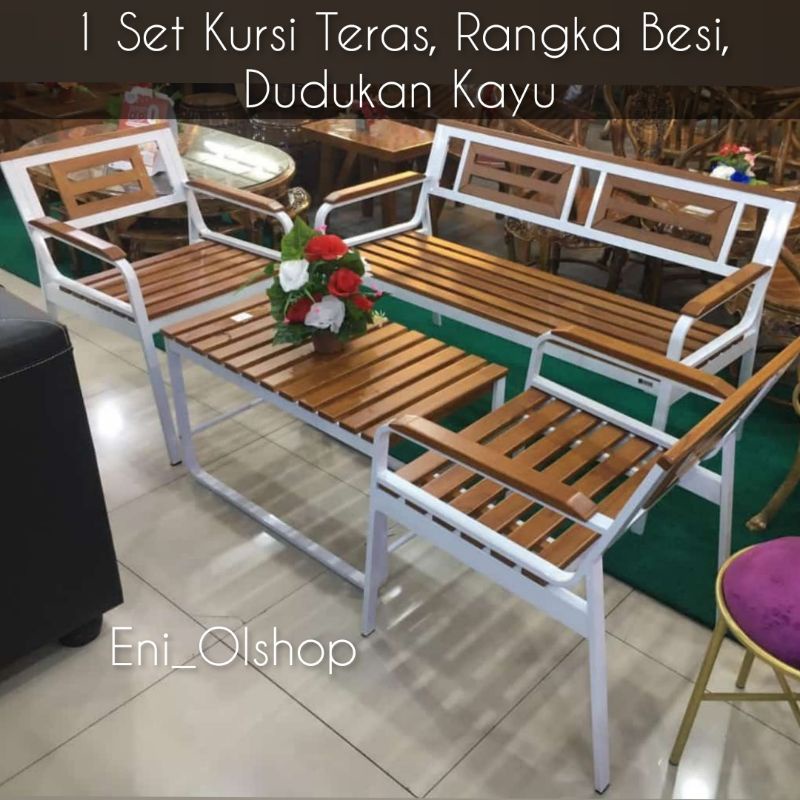 1 Set Kursi Teras, Rangka Besi, Dudukan Kayu Putih Coklat Palembang