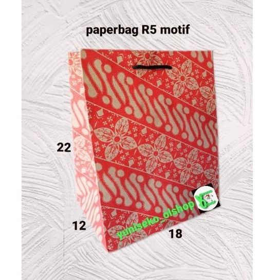 

Paperbag R5 batik (18x12x22)