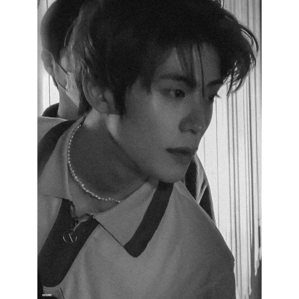 CO pelunasan Photo Majalah Kpop