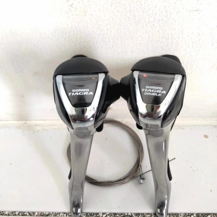 Brifter Shifter  Shimano Tiagra 2 x 9 Speed ST- 4500