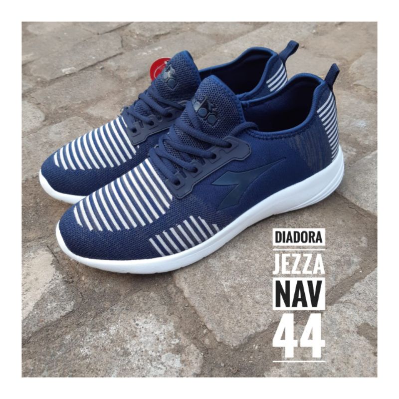 (Dijamin ori) Sepatu branded matahari