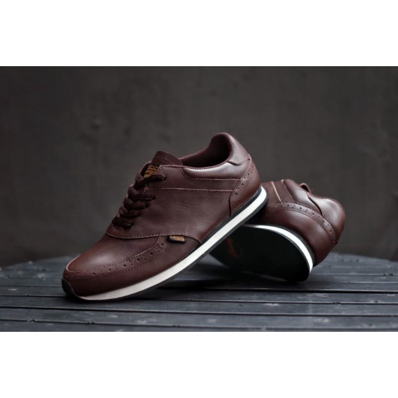 EZRA BROWN -Sepatu Casual Kasual Sneakers Pria Kulit Asli/Cowok Sporty Lokal Ori Original Footwear