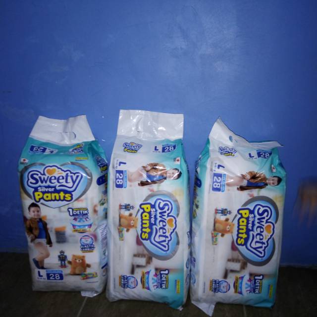 

Sweety silver paints ukuran L isi 28