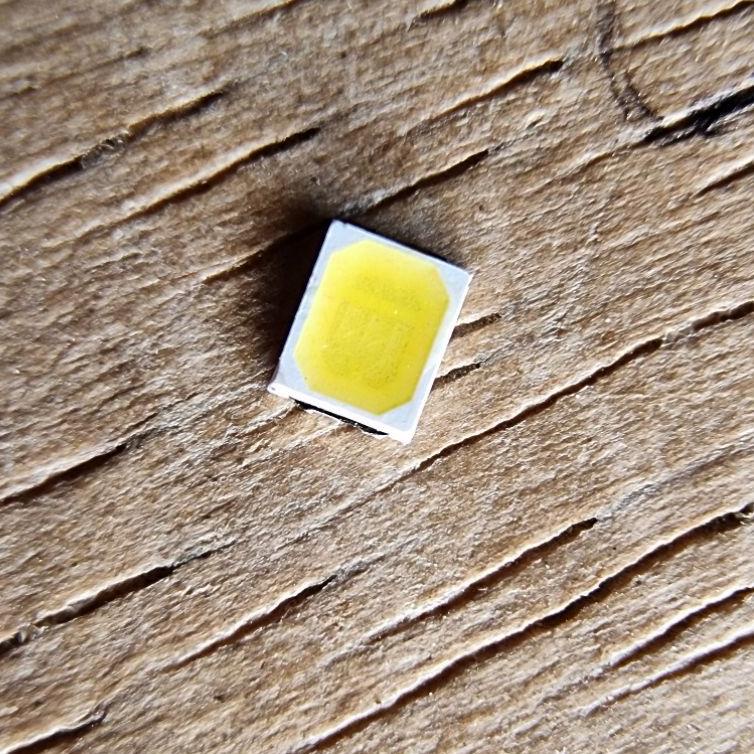 『DISKON』 LED SMD 9V 2835 1W LG 100pcs sale