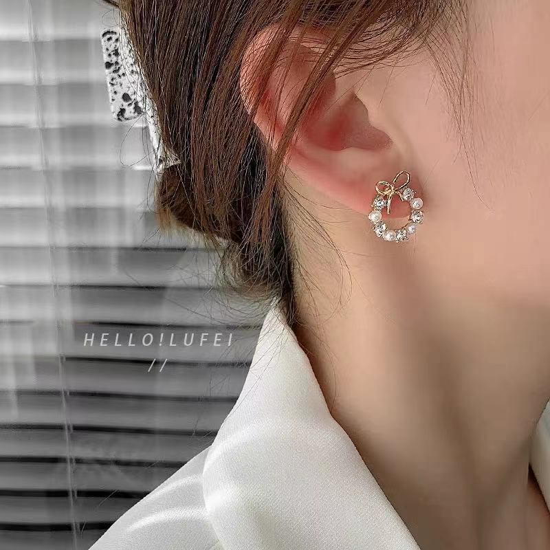 Anting Stud Kristal Mutiara Bentuk Hati Gaya Korea Untuk Wanita