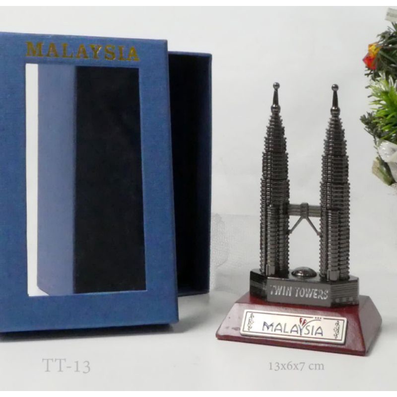 Twin Tower /Menara Kembar Malaysia/ Miniatur Pajangan Kado Unik