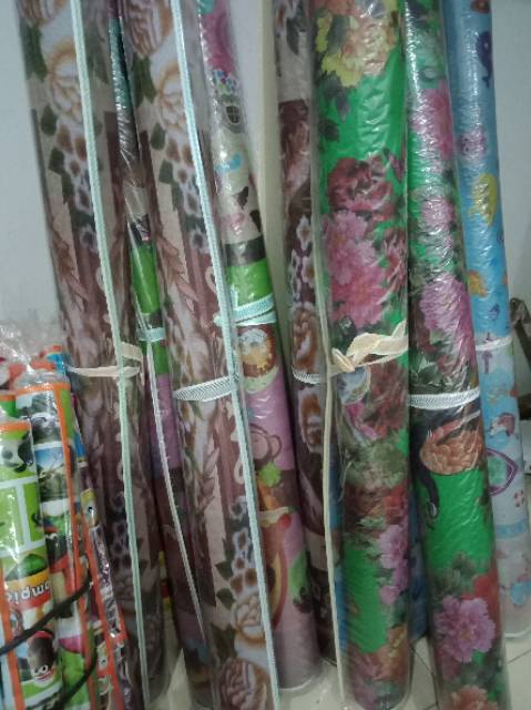 Karpet Spon Busa Ukuran 180x180 cm Double Print Depan Belakang 2 Motif -Motif Random-