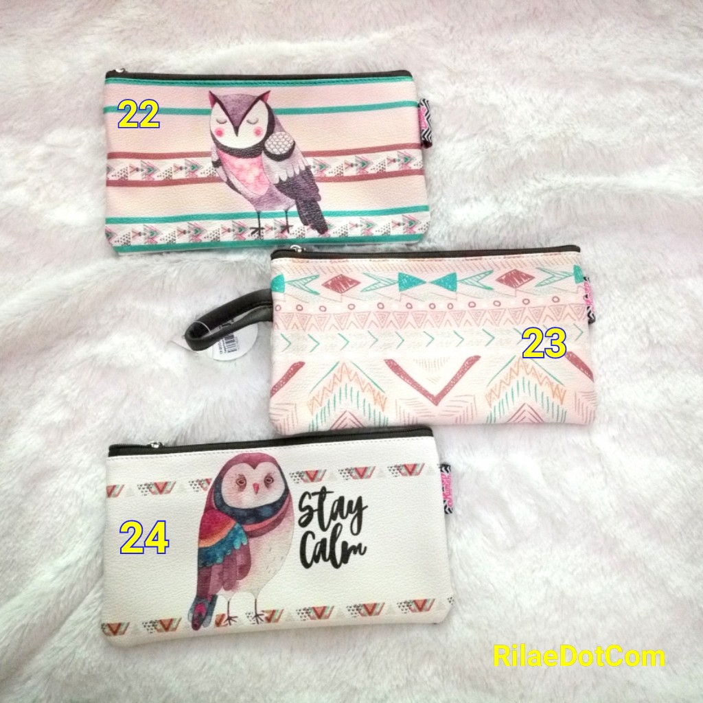 

Tempat Pensil Rumah Warna