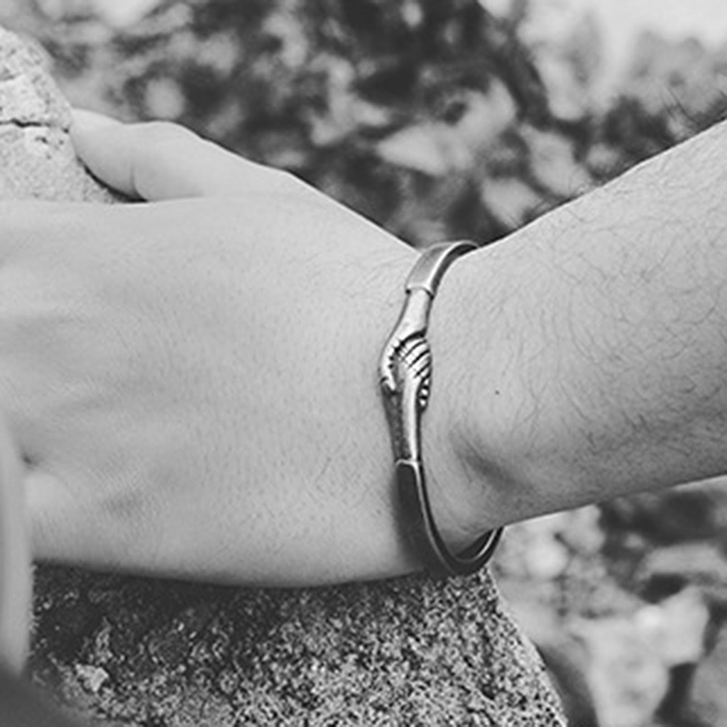 Hu Hu Hu Hu Hu Alat Bantu Pasang Kacamata♡ Gelang Bangle Open Cuff Bahan Titanium Steel Gaya Vintage Untuk Wanita