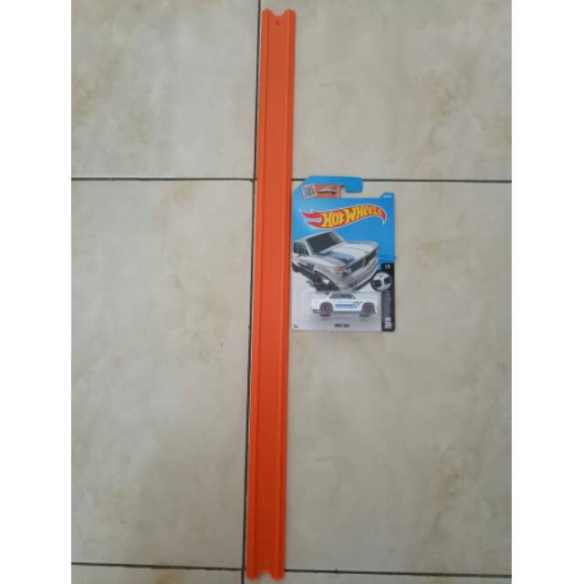Paket Track hot wheels+hot wheels