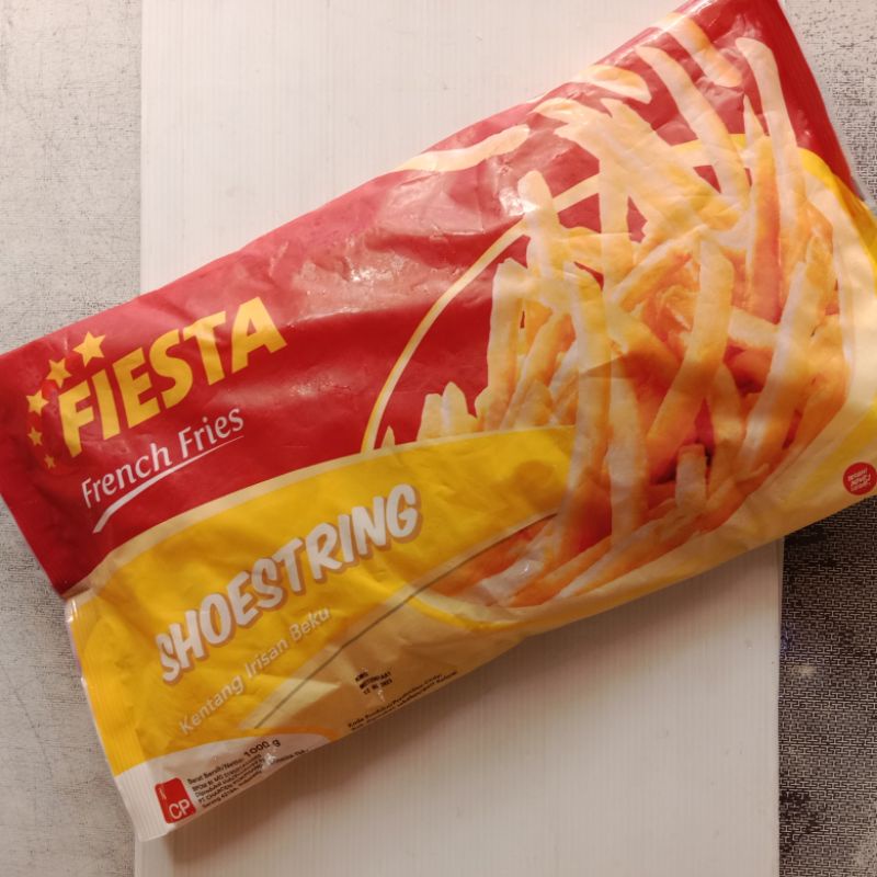 

Fiesta Shoestring 1Kg Kentang Goreng Beku Fiesta French Fries