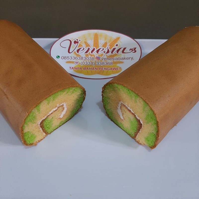 

Bolu Gulung - Vanilla Pandan