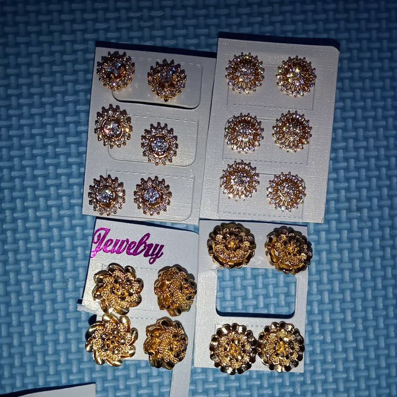 Anting wanita