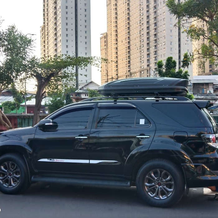 Roof Box Auto Box Universal 650L