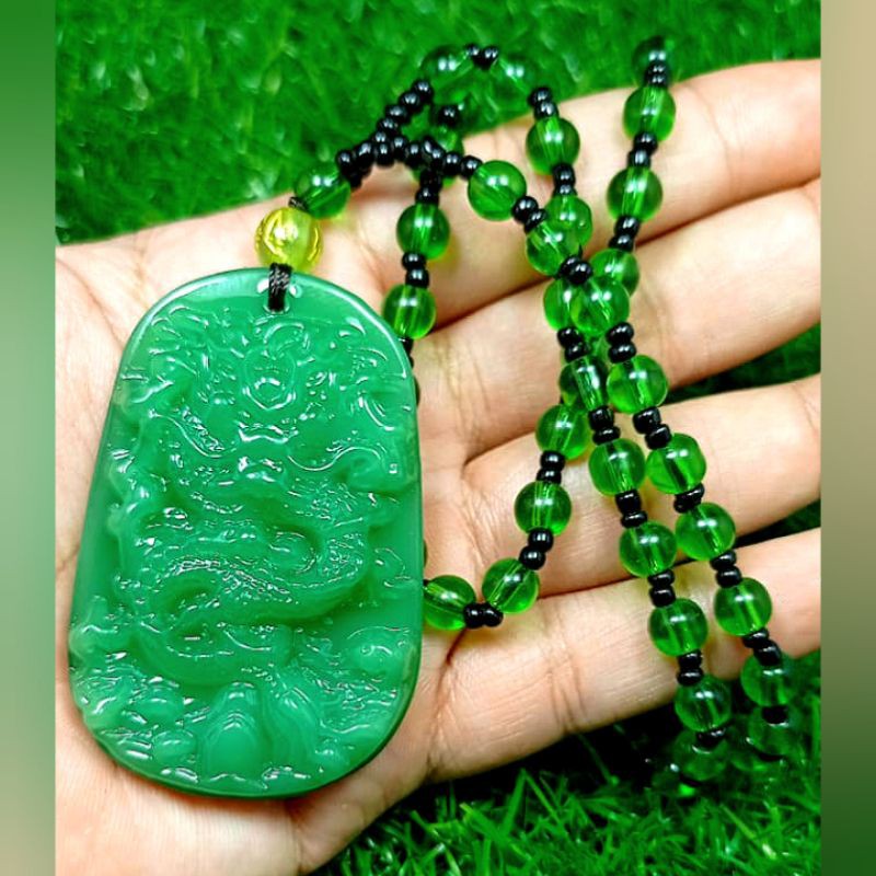 KALUNG LIONTIN UKIR NAGA GIOK HIJAU NATURAL ASLI
