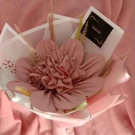 

bucket hijab hadiah kado ulang tahun gift birthday ulang tahun souvernir wisuda pernikahan nikahan