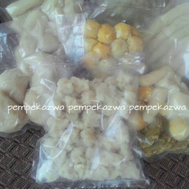 

pempek + kapal selam