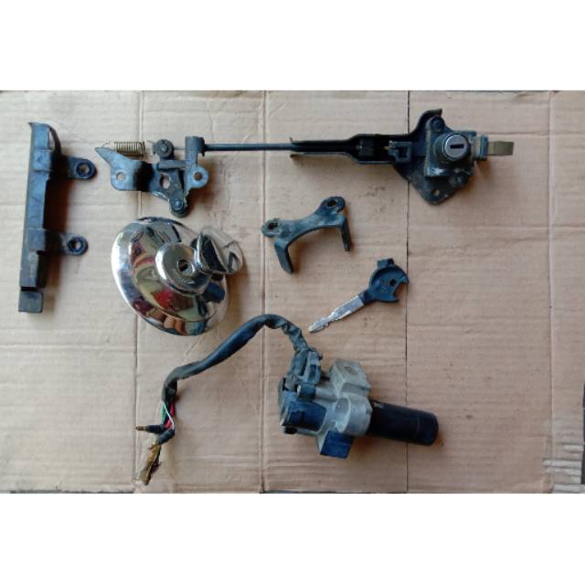 kunci kontak set tiger revo ori / kontak on/off tiger revo ori