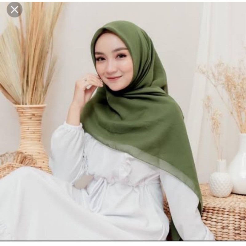 Hijab segi empat paris premium polos by : catlyn carla-Army