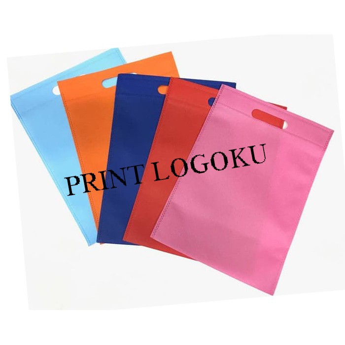 

TAS SPUNBOND / GOODIE BAG / TAS KAIN PRESS / UKURAN 20 X 26 CM