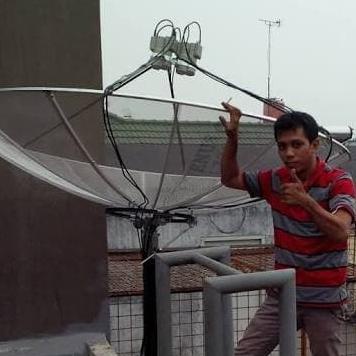 Parabola Venus 7 feet 4 satelit