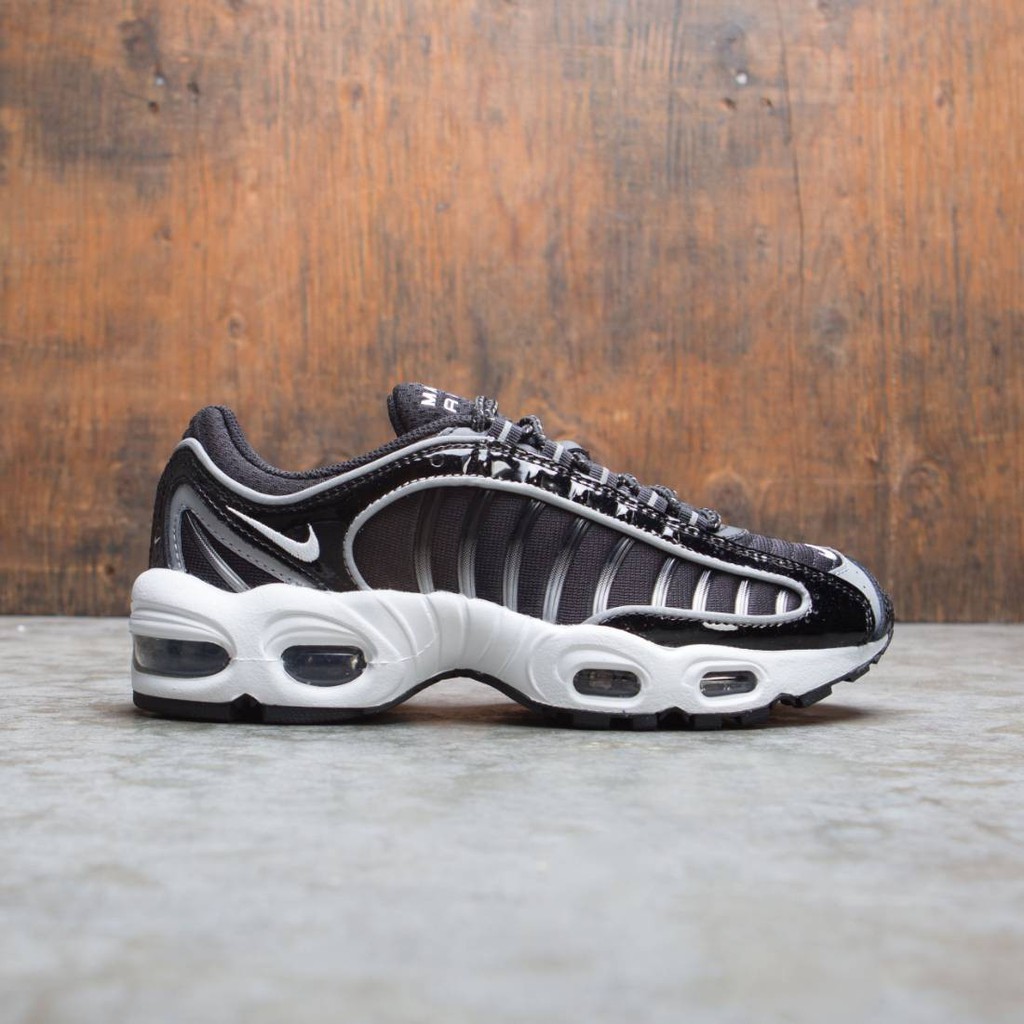 Jual Sepatu Sneakers Nike Airmax Air Max Tailwind Iv Nrg Black White Original Murah Indonesia Shopee Indonesia