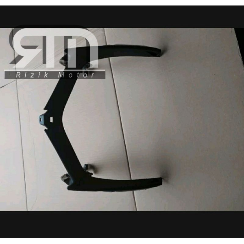 COVER JENGGOT JANGGUT DEPAN VARIO 110 fi led 2014 2015 2016 2017