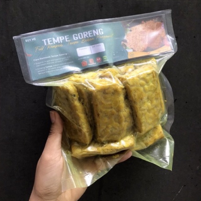 

TEMPE GORENG BUMBU UNGKEP KUNING INSTAN TINGGAL GORENG TEMPE GORENG