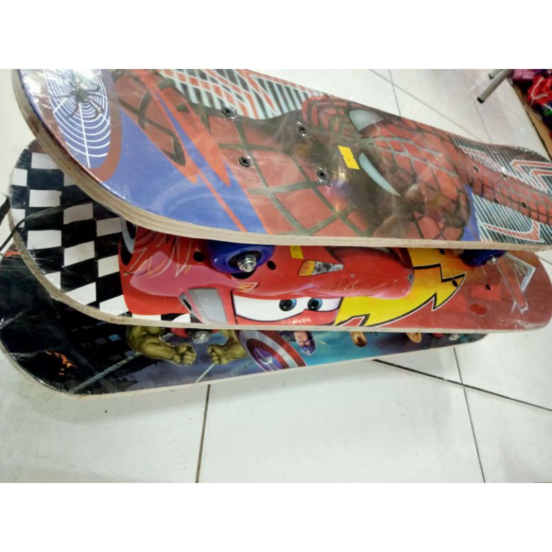 Skateboard Anak/Mainan Anak Roda