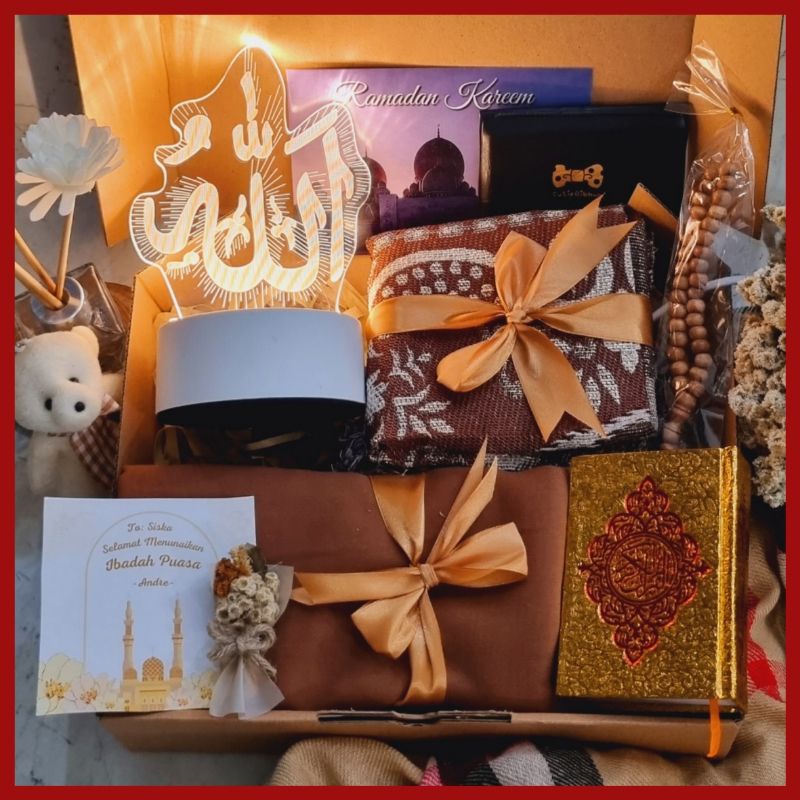

Kado Lebaran / Hampers Lebaran Idul Fitri / Hadiah Lebaran