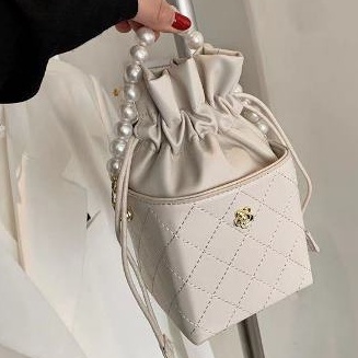 BJ61106 - BEIGE/BLACK/GREEN/YELLOW - TAS KUBUS KOTAK TALI MUTIARA SLEMPANG JINJING TOTEBAG HANDBAG SERUT TAS WANITA FASHION IMPORT MODIS ELEGAN TERMURAH TERLARIS TERBARU BAGSTORE JAKARTA TAS BATAM ZCJ1106