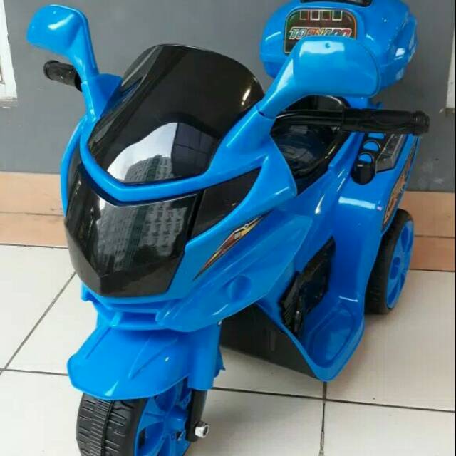 Mainan motor aki tornado