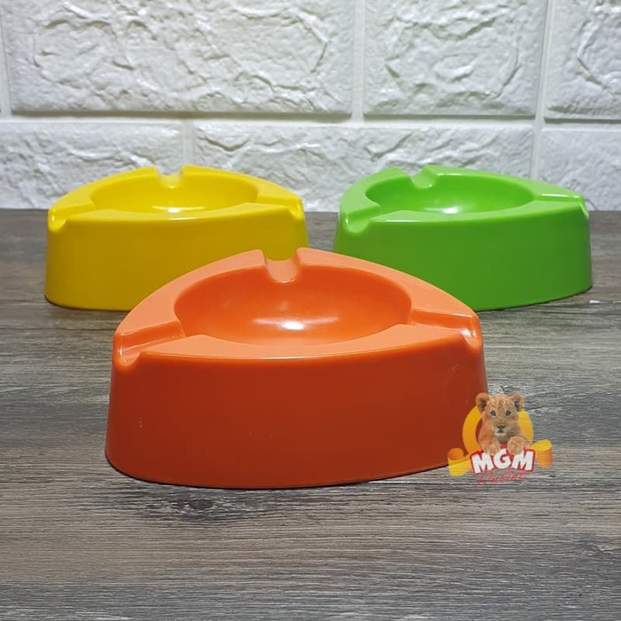 Asbak Melamine Segi3 ukuran 11CM Ashtray Asbak puntung