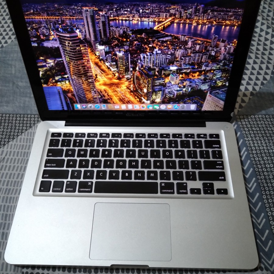 MacBook Pro 13 inch core i5 SSD 128GB 256GB MD313 2011 like MD101 2012