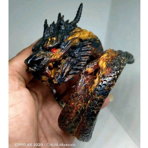 akar bahar bahar merah ukir naga