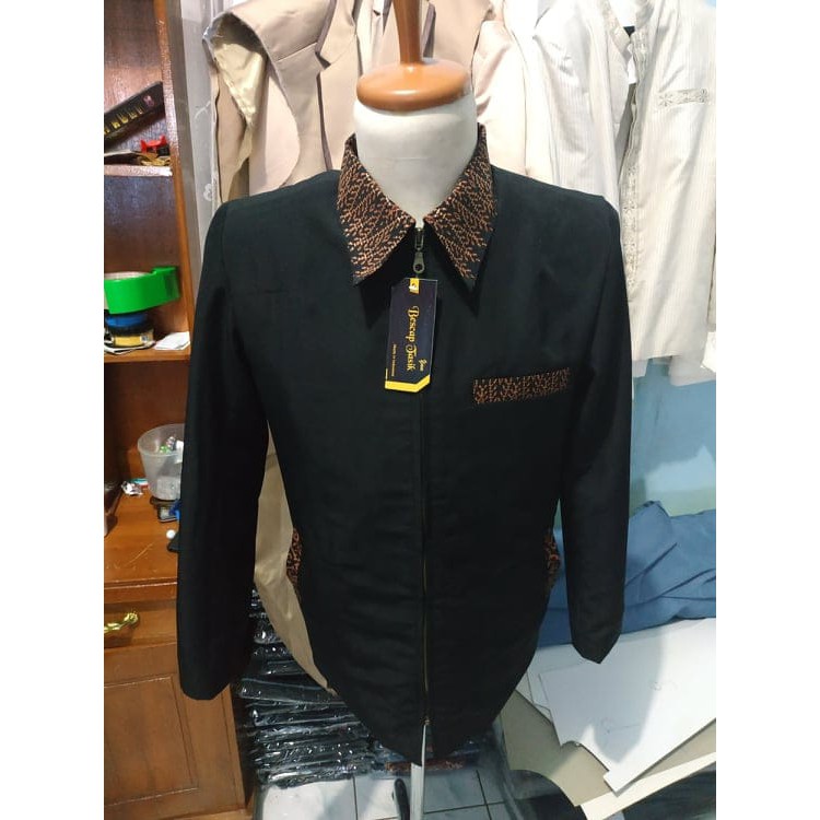 (Bayar Di Tempat) Jasket Bescap Motif Batik Kerah Saku Pakaian Jas Pria Terbaru