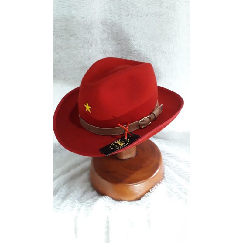 topi koboi pria wanita