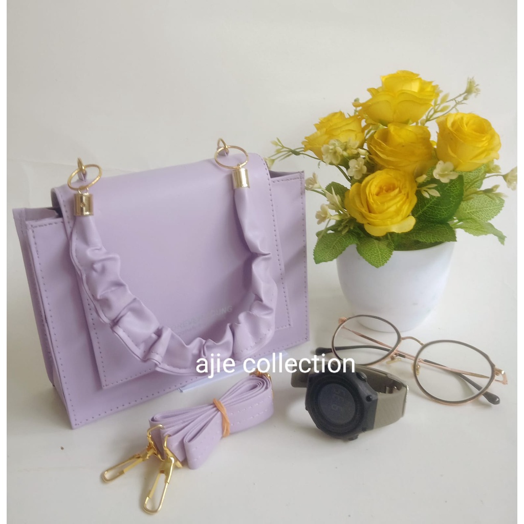 Tas selempang wanita tiara clucth/tas selempang wanita terbaru/terlaris/tas kekinian/tas import kekinian