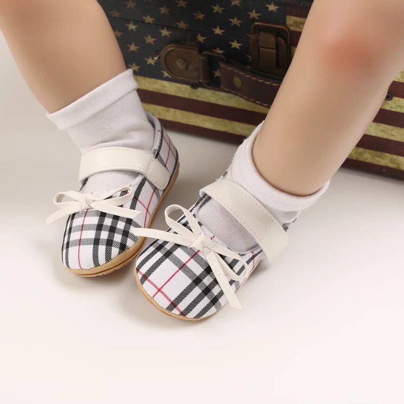 Sepatu Bayi Perempuan Import Premium Sepatu Baby Fashion Motif Burberry Sepatu Prewalker Anak Bayi Kualitas Premium Import Usia 0 - 18 Bulan