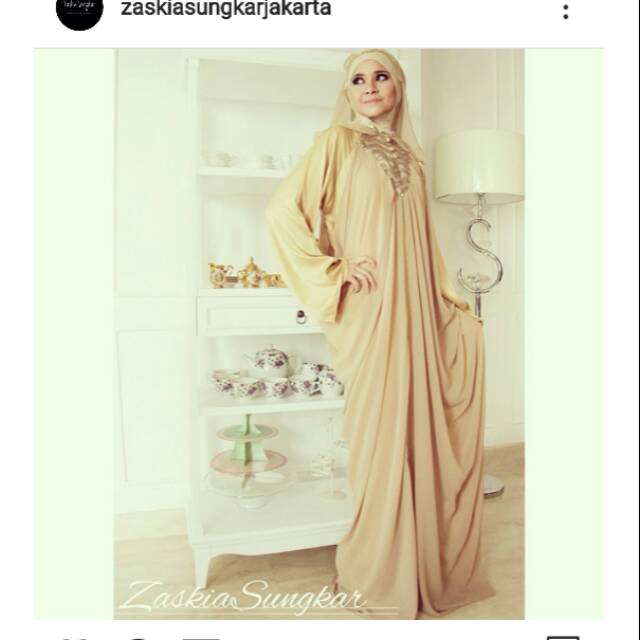 Preloved dress zaskia sungkar