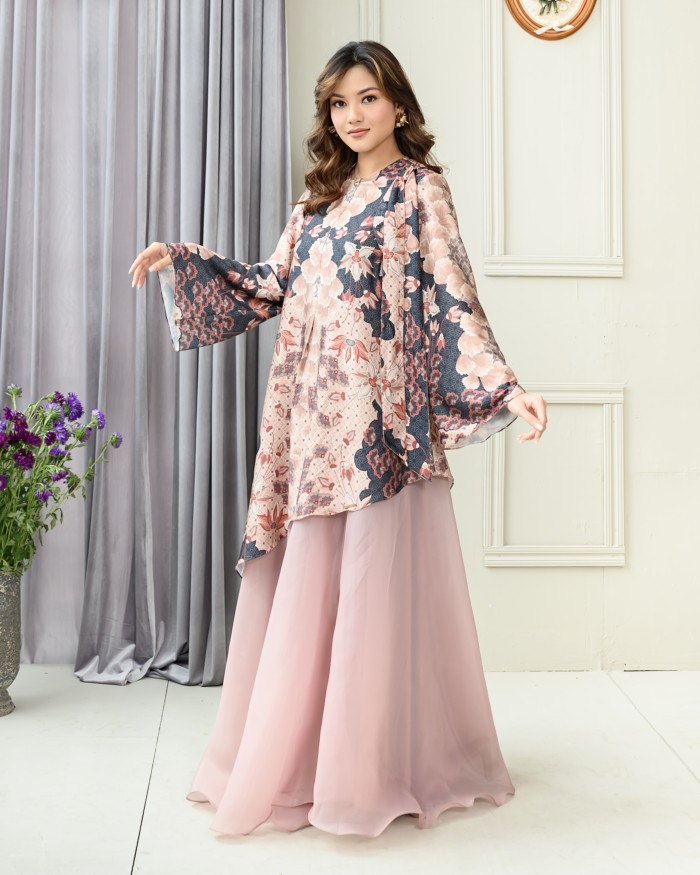 Chloe Tunic in Endless Sea