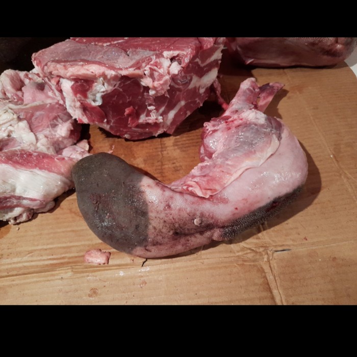 

Lidah Sapi Segar - 1 kg