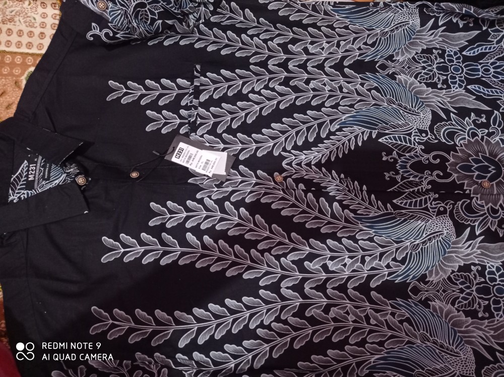 M231 Kemeja Pria Batik Panjang Navy 1721a