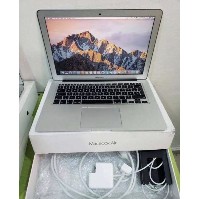 PRELOVED MACBOOK AIR 2017 128 GB SECOND