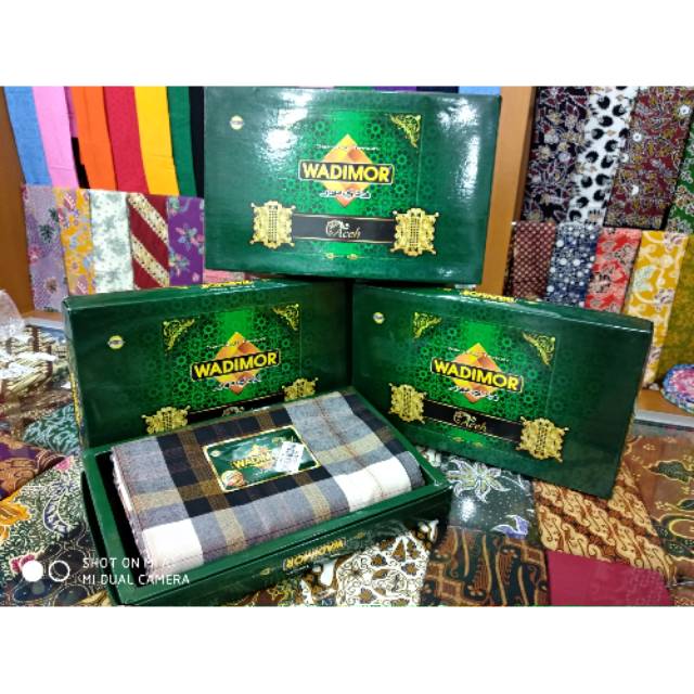 Sarung Wadimor Aceh