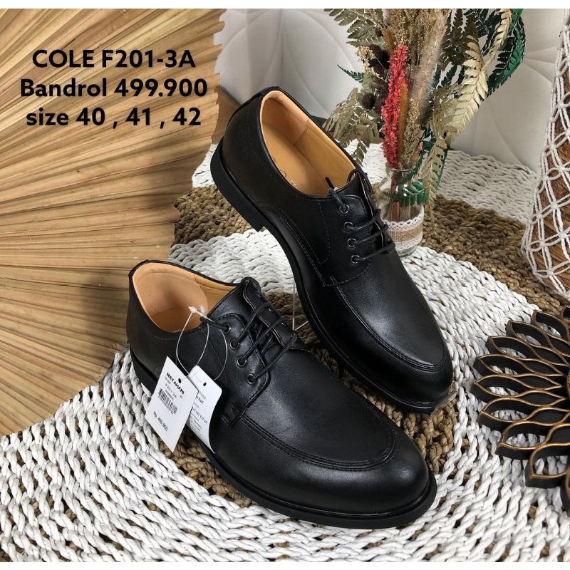SEPATU FORMAL COLE TALI