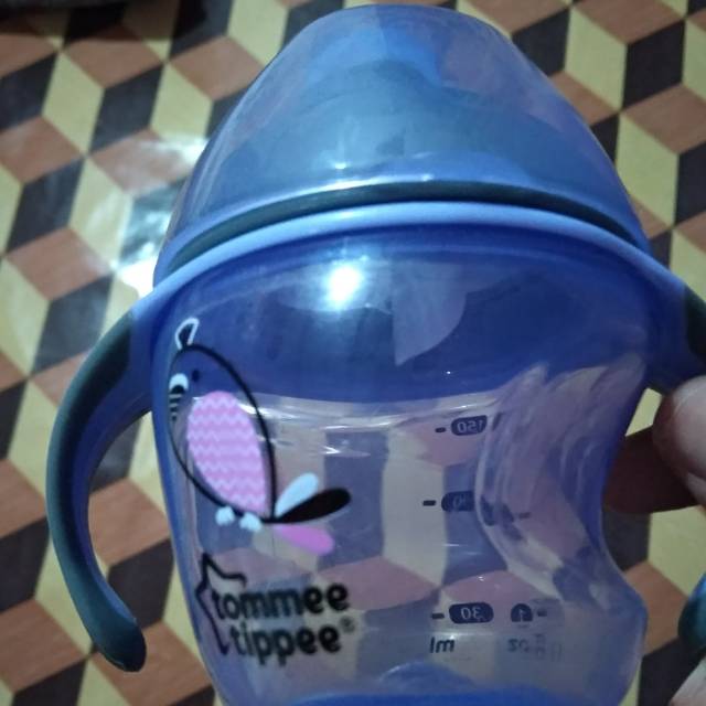 Tommee tippee sippy cup